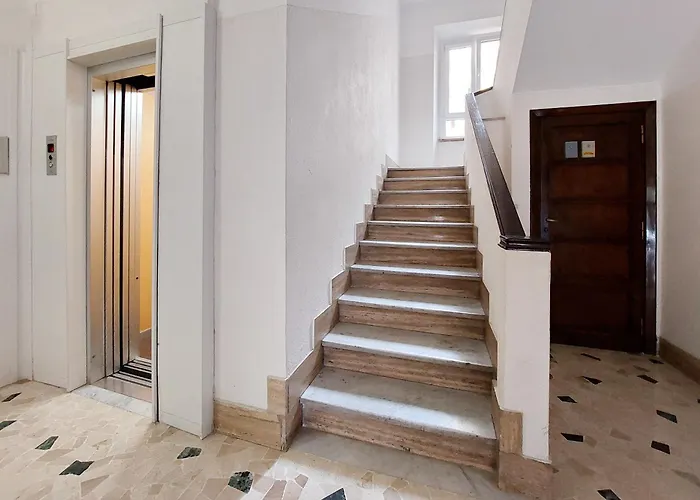 Vestali House Appartement *